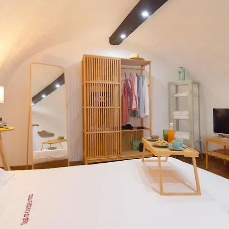 Apartment San Gennaro Short Lets Naples